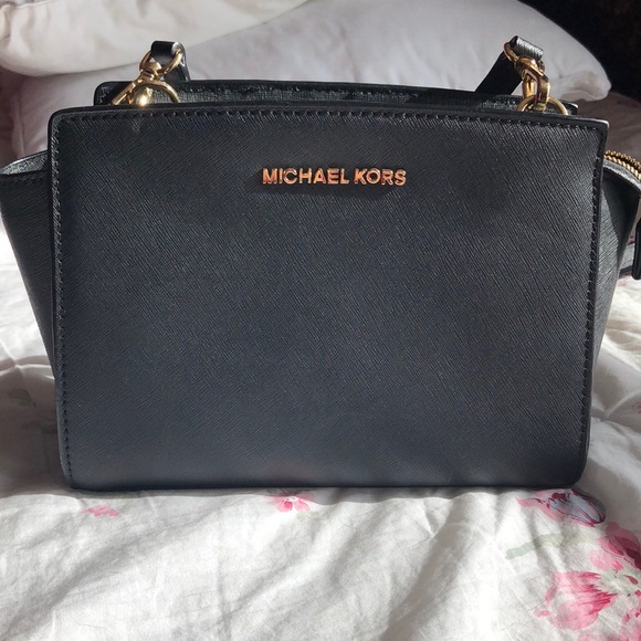 Authentic Michael Kors Selma Medium Saffiano - Picture 2 of 8